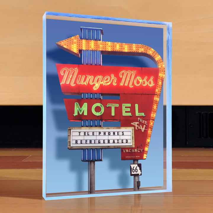 Munger Moss Motel Desktop Art